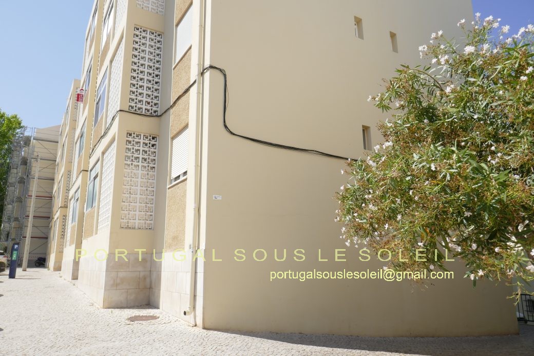 À Vendre Centre de Tavira! Appartement T3, Vue Dégagée sur la Ville Ancienne.