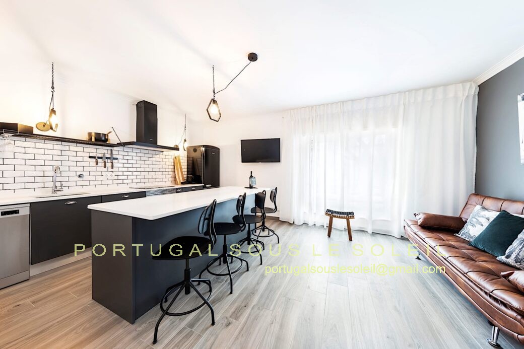 Bright 2 bedroom apartment for sale in Tavira town centre, Algarve, Portugal 16