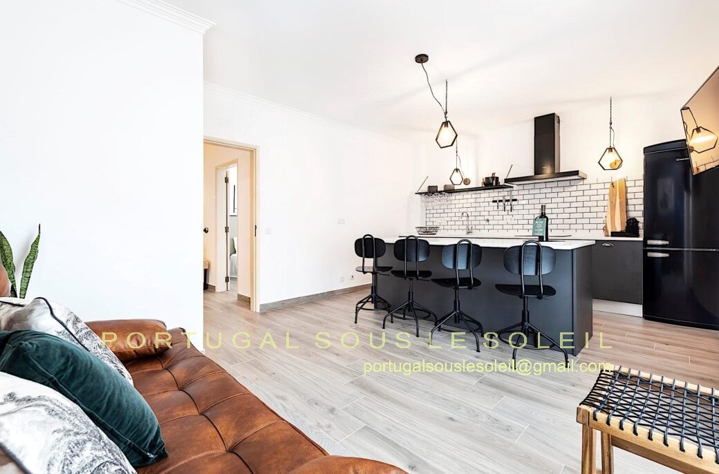Bright 2 bedroom apartment for sale in Tavira town centre, Algarve, Portugal 17