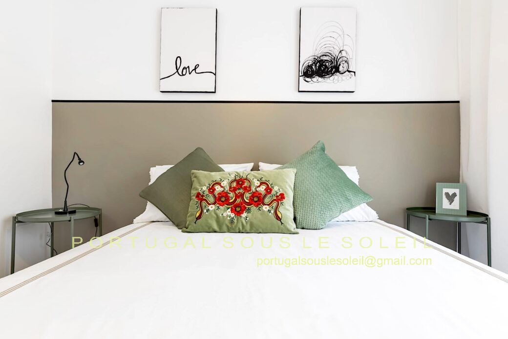 Bright 2 bedroom apartment for sale in Tavira town centre, Algarve, Portugal 19